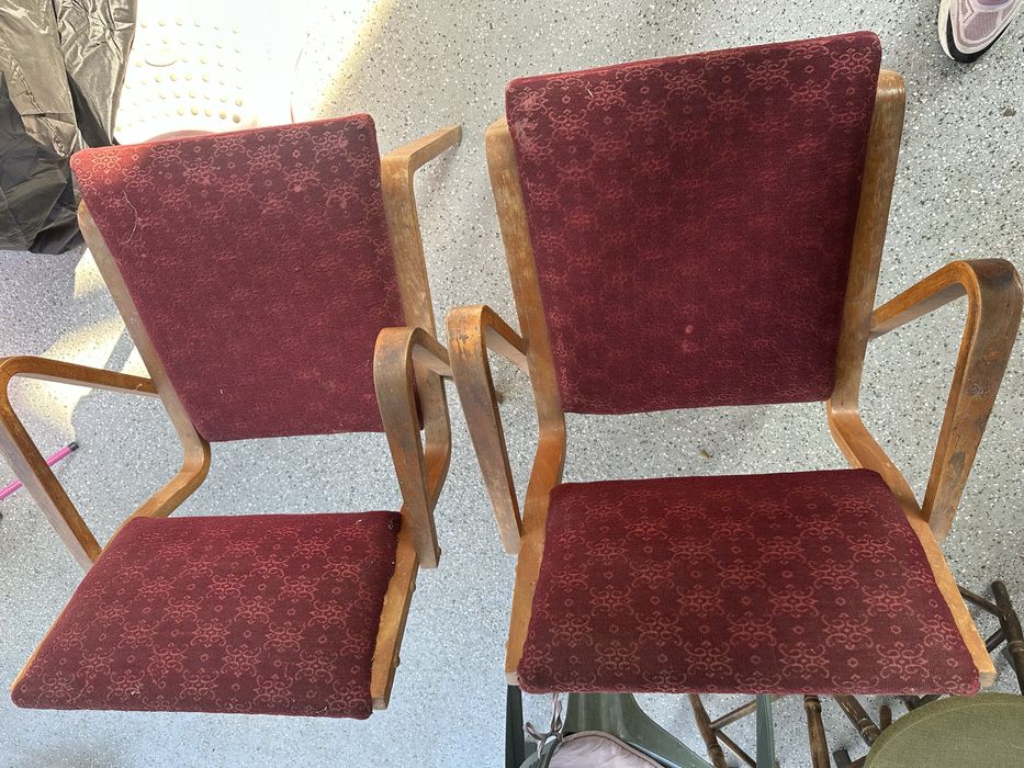 Столове различни видове