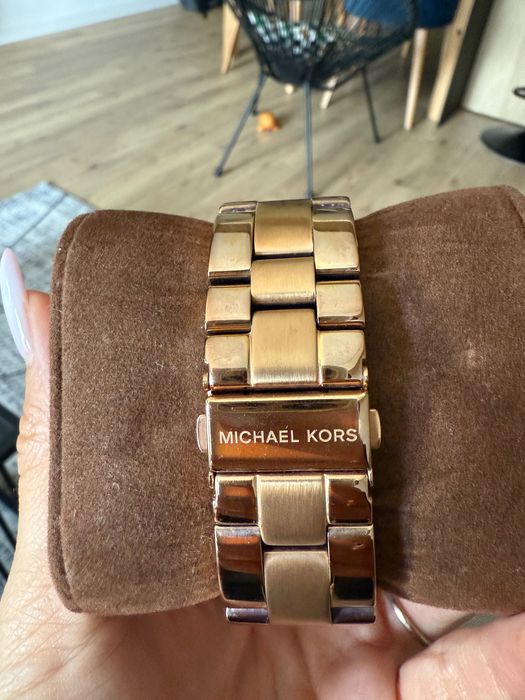 Часовник Michael Kors