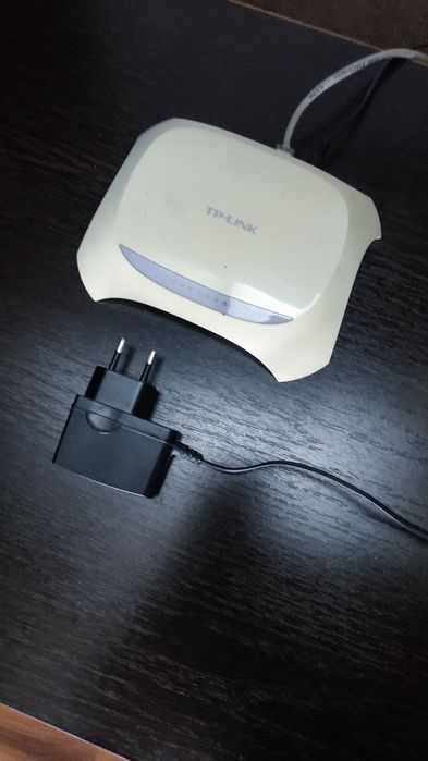 Продам роутер WiFi (модем сетевой) TP-link в хорошем состоянии,.