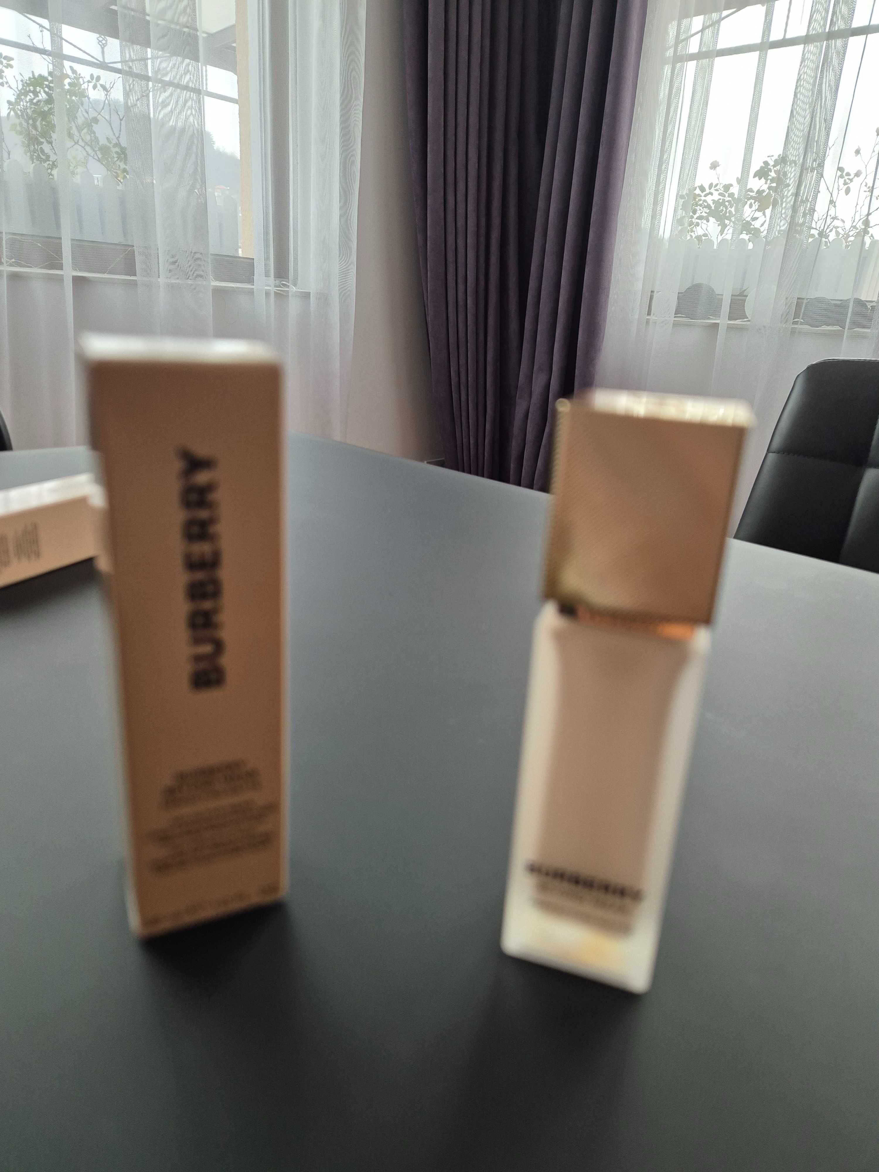 Фон дьо тен Burberry Beyond Wear Perfecting Matte