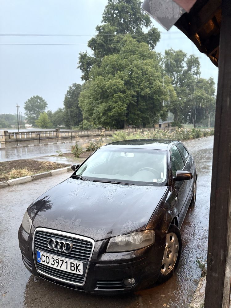 Продавам дадения автомобил audi A3 1.9tdi може лек коментар на цената