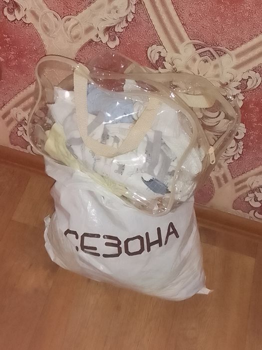 Отдам вещи для новорождённого