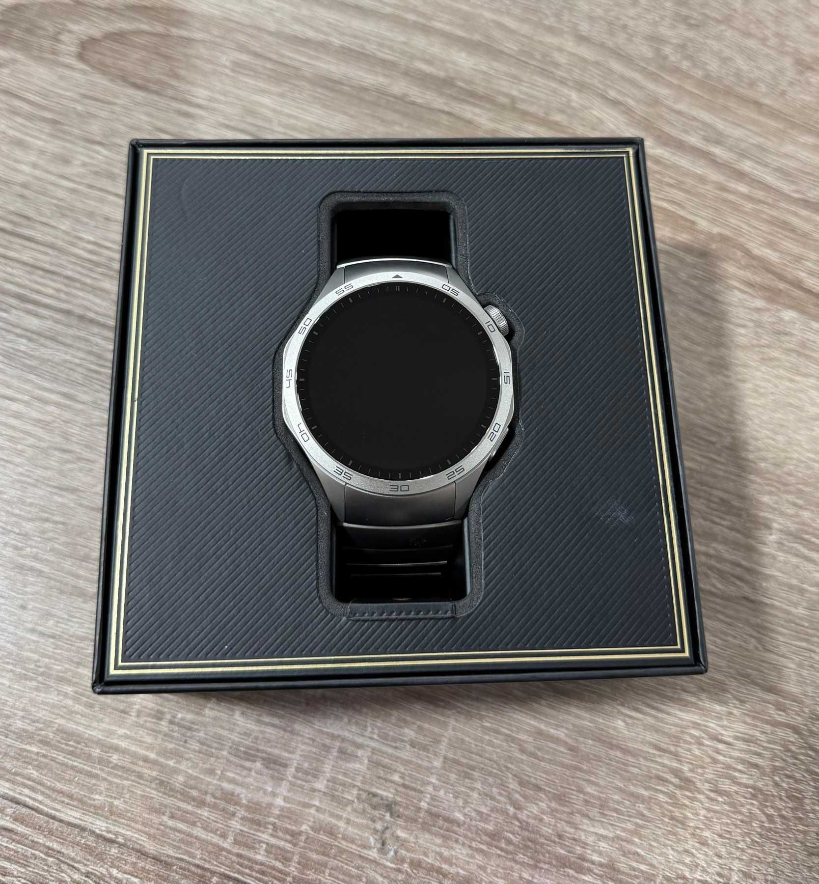 Смарт часовник HUAWEI WATCH GT 4 GREY Stainles Steel Strap 46 MM