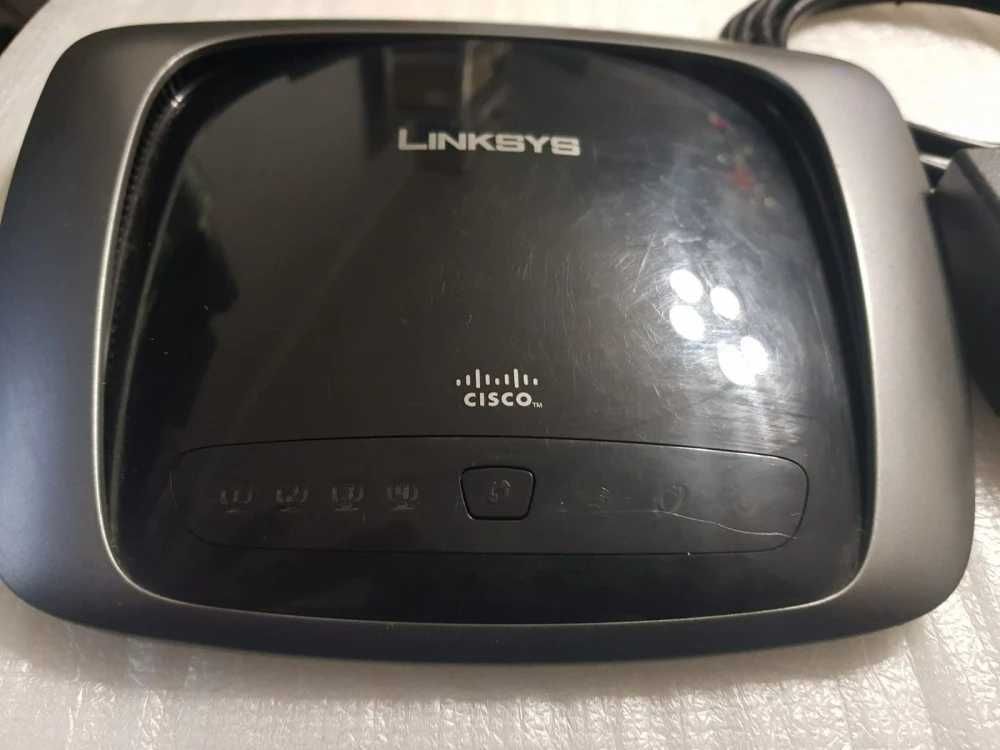 Router Linksys WRT160N 300Mbps 4-Port 10/100 Wireless - poze reale
