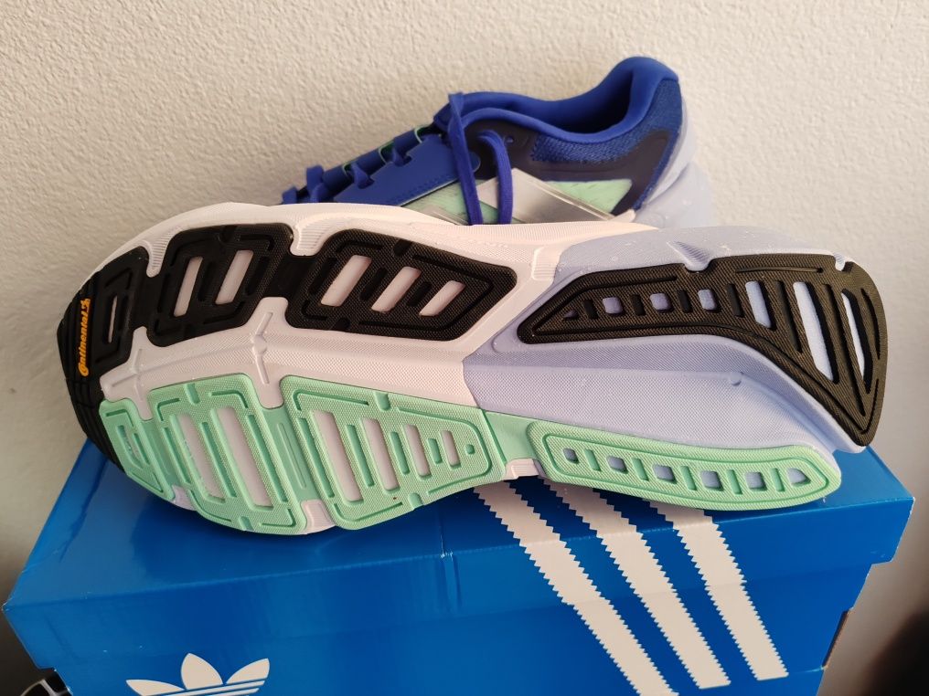 Vind Adidas mărimea 45 original