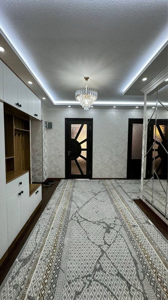 Продается 3 ком. Квартира площадью 78 кв.м. В Согдиане ор. 29 школа