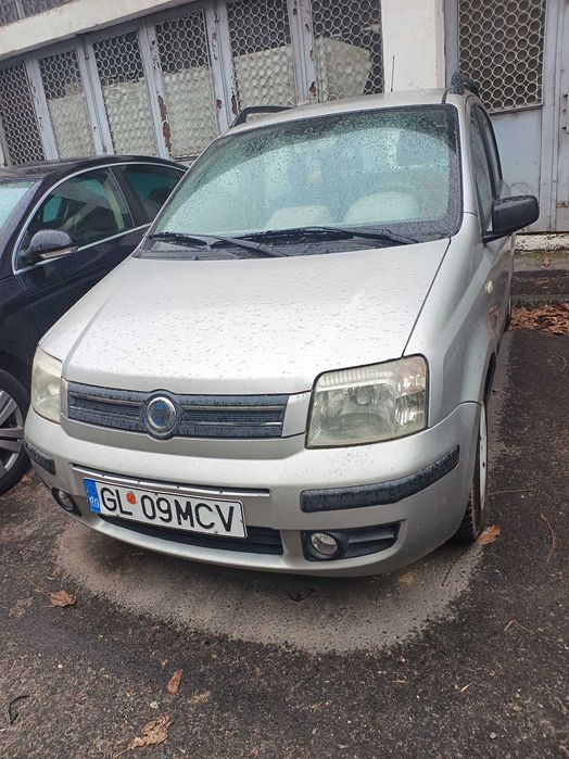 Vand Fiat Panda 1.2 benzina pret 1100 euro