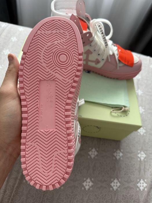 Off White Court 3.0 / Premium / 2025