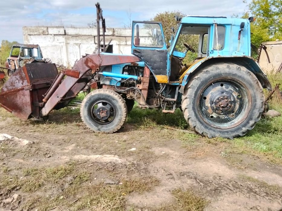 Продам трактор с куном + ковш  МТЗ 82