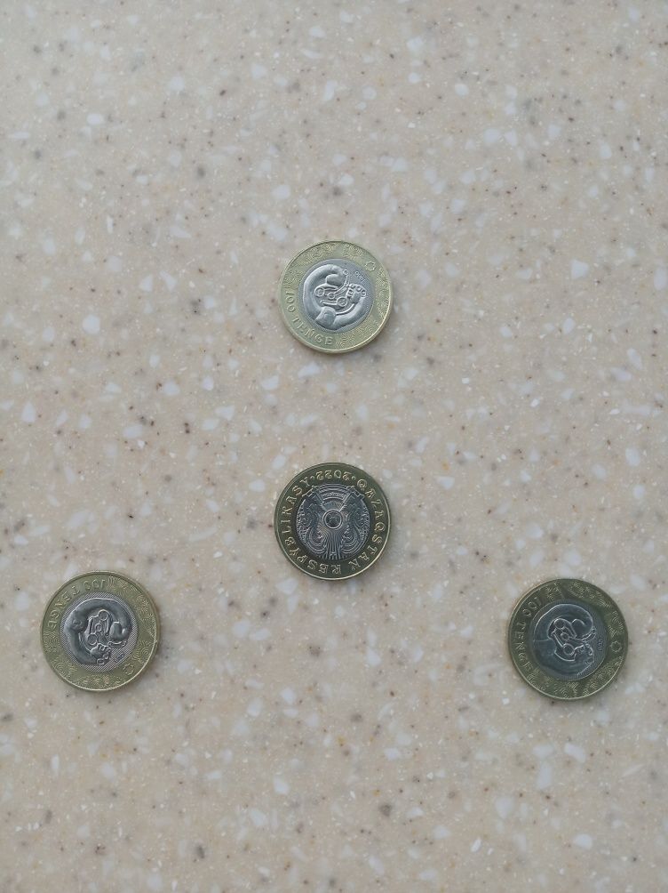 Коллекционные монеты 100 тенге  (сокровище степи)
