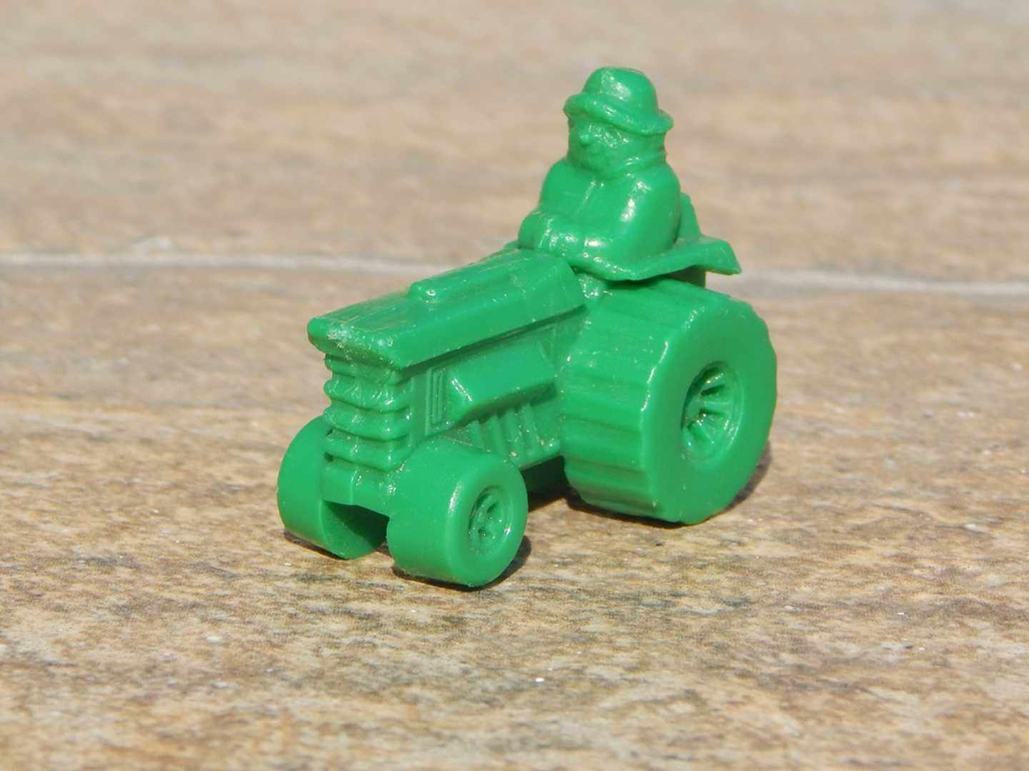 Jucarie tractor agricol plastic sc 1:87
