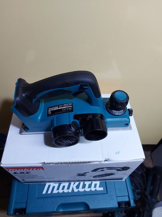 Ново акумулаторно ренде Makita DKP180
