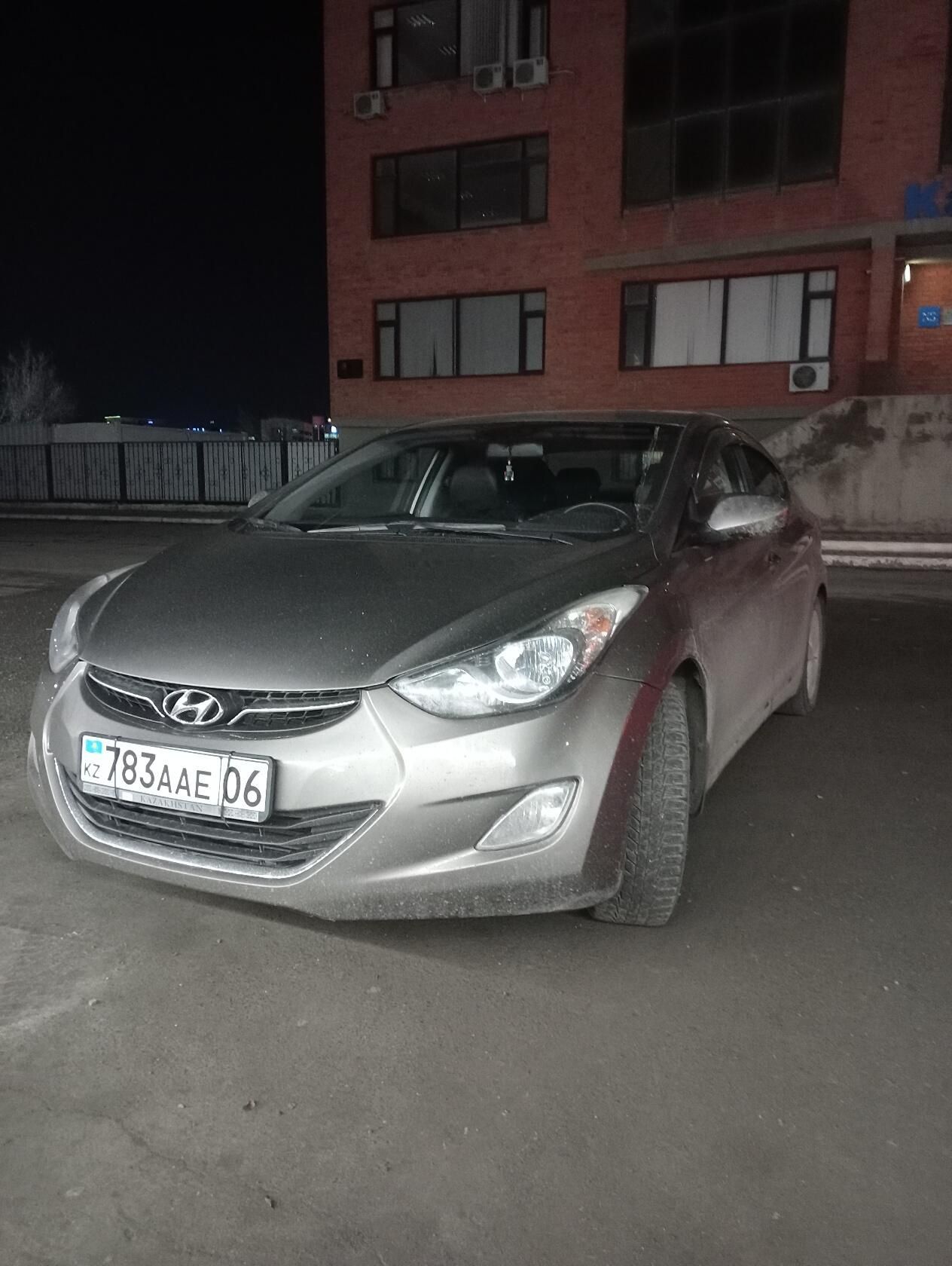 Hyundai elantra 2013