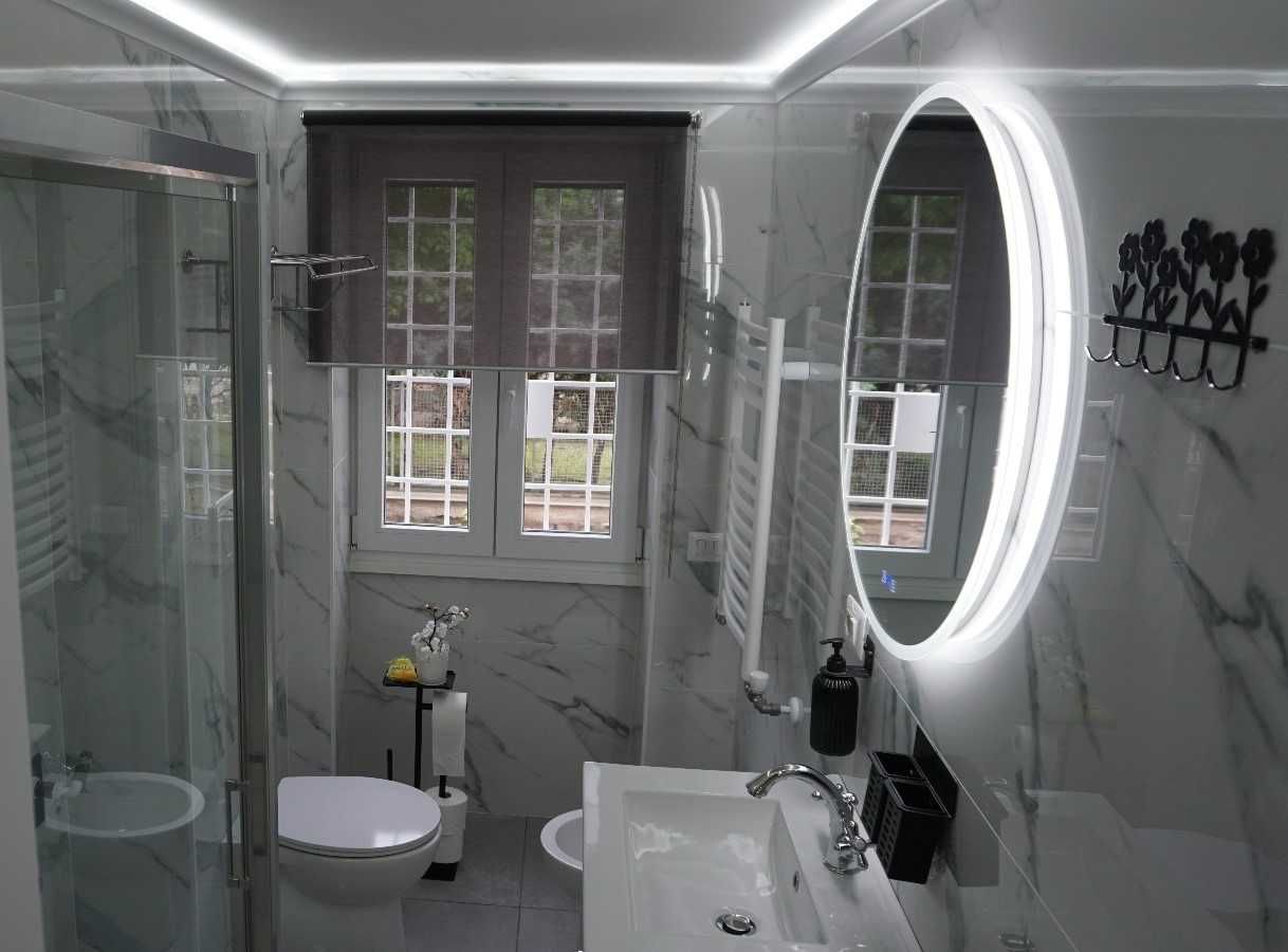 inchiriez apartament Roma - Italia
