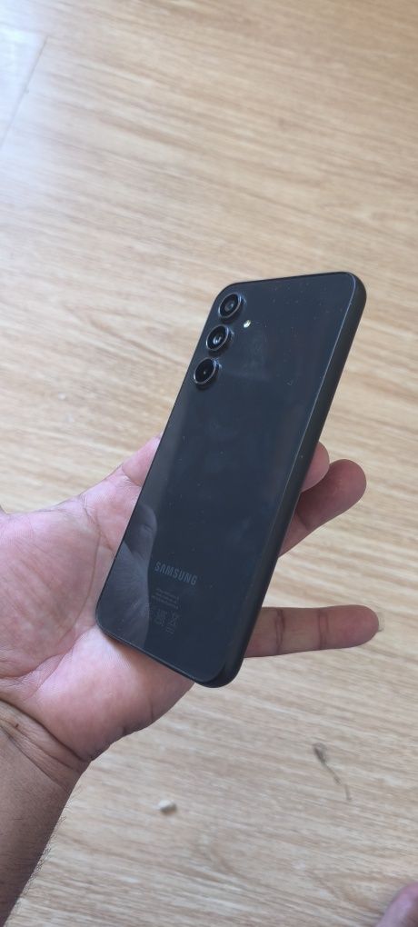 Samsung a54 перфектен
