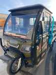 Vând tricicletă electrică cu cabina și remorca