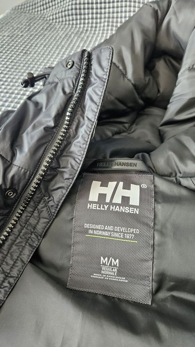Зимно яке / парка Helly Hansen