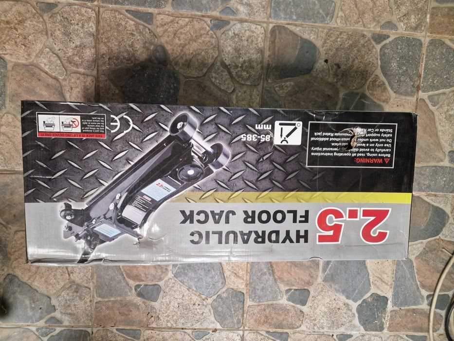 Cric hidraulic 2.5 t nou de calitate