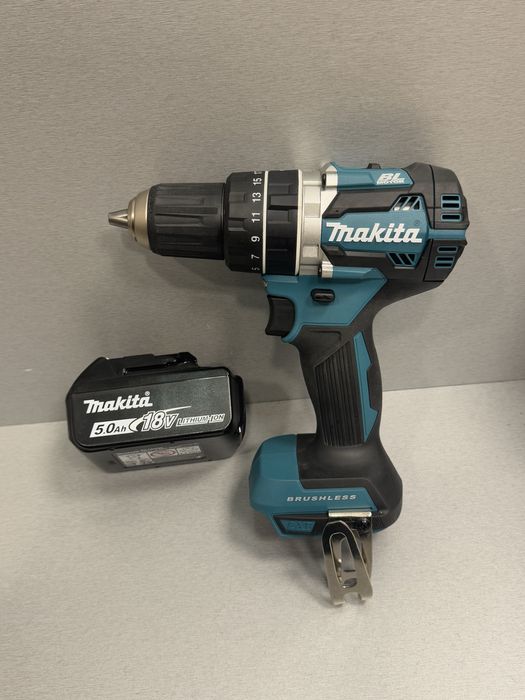 Продавам нов винтоверт Makita DHP484