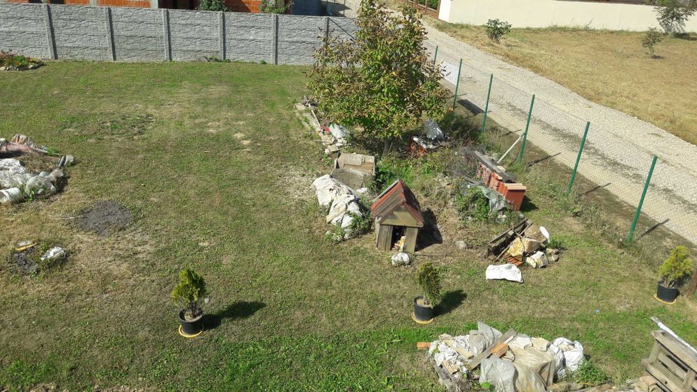 teren intravilan , loc de casa , toate utilitatile ,front 21,3m