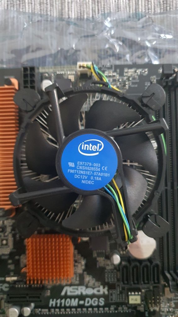 Procesor Intel(R) Core i5 2.80 GHz
