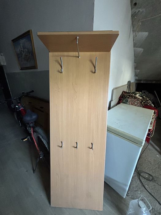 Вешалка прихожка