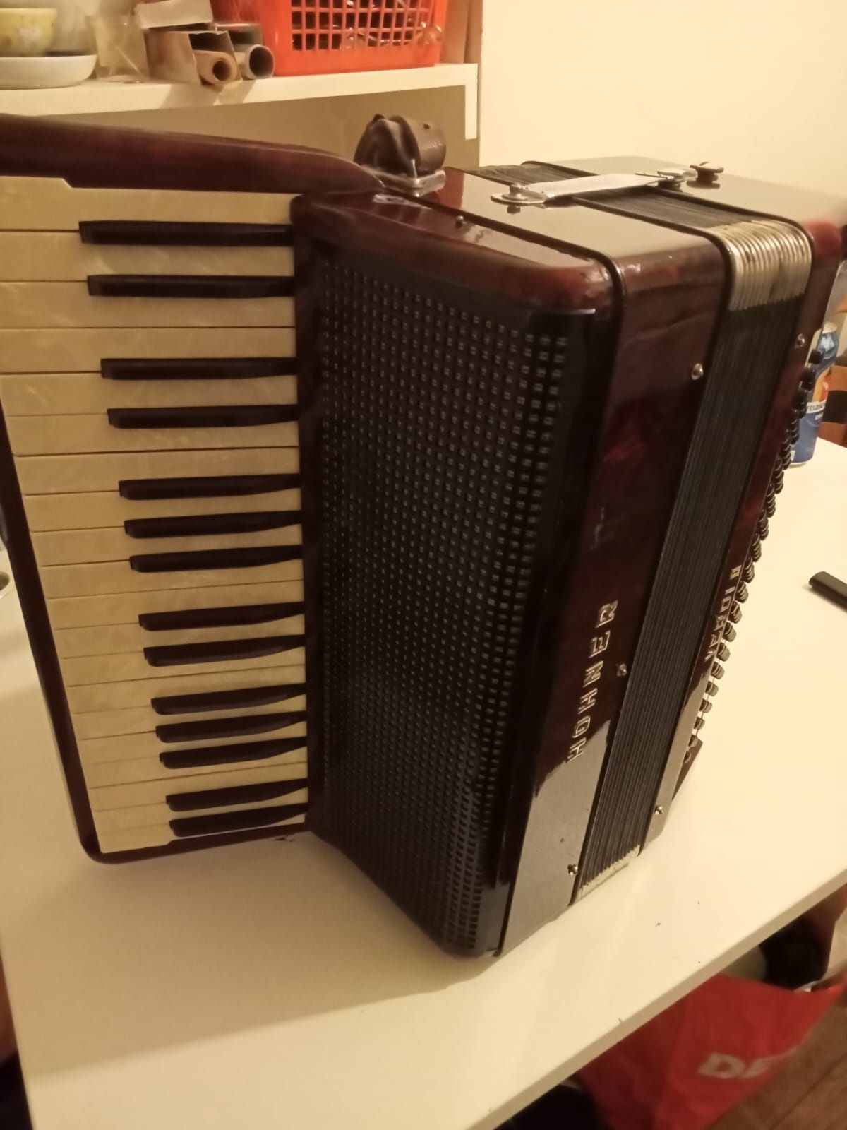 Hohner 80 bași neacordat 3000 lei negociabil