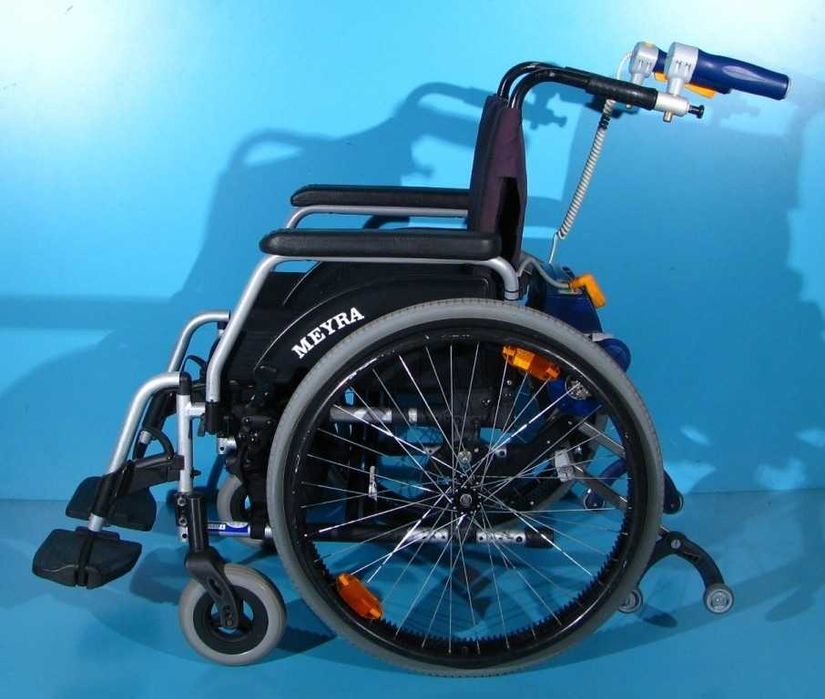 Carucior electric pliabil AAT V-Max / Meyra - pentru insotitor