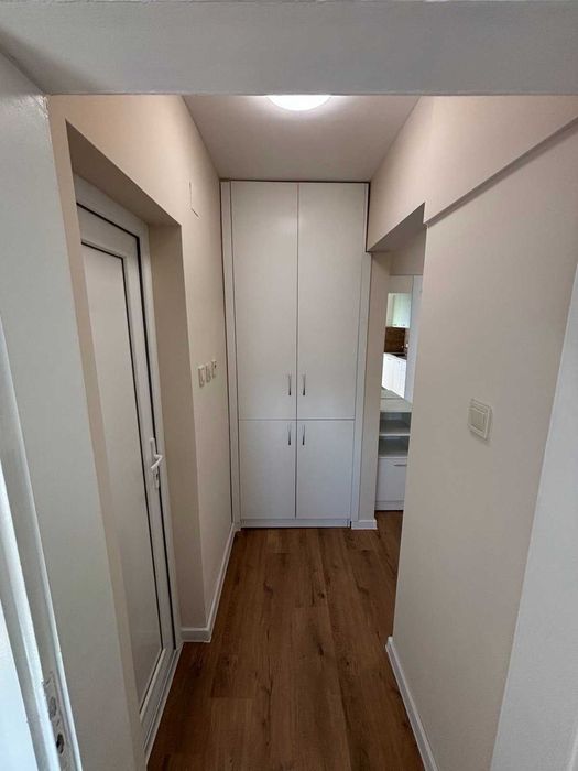 Дава се под наем Двустаен апартамент в Пловдив, Център - 56 кв.м за 561 € - Снимка #10
