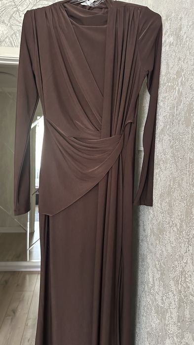 Платье коктейльное