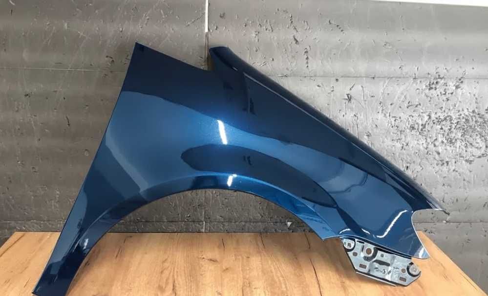 Aripa Fata Dreapta VW Touran An 2007-2014 (LD5Q (Albastru))