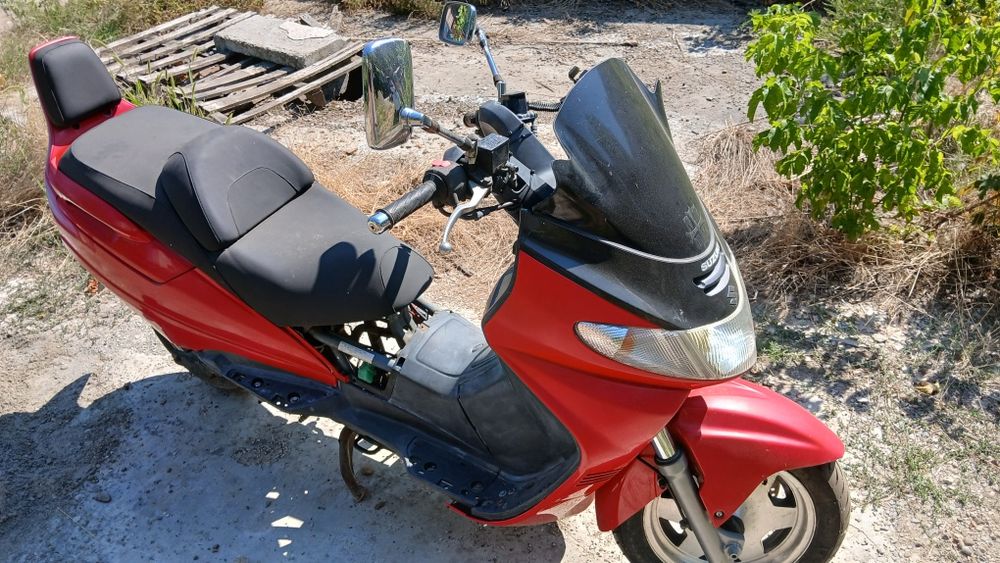 Suzuki Burgman 250