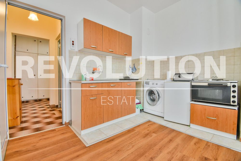 Дава се под наем Двустаен апартамент в София, Център - 55 кв.м за 500 € - Снимка #1