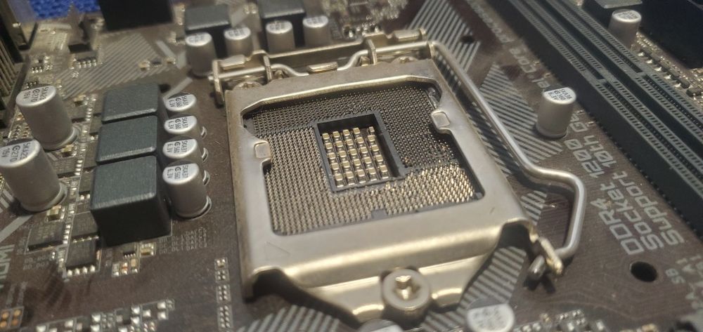 Placă de bază Gigabyte H410M S2H