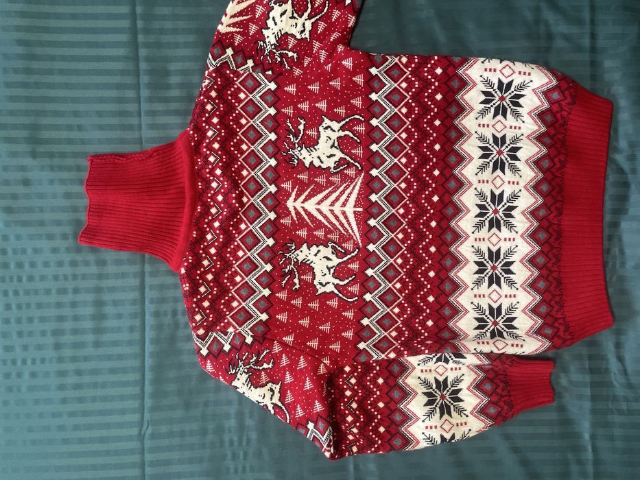 Детский новогодний  свитер