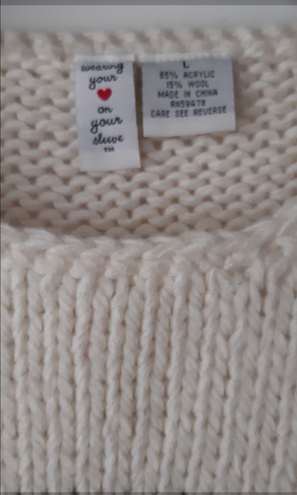 Pulover din lana si acryl,gros,moale, pufos,superb