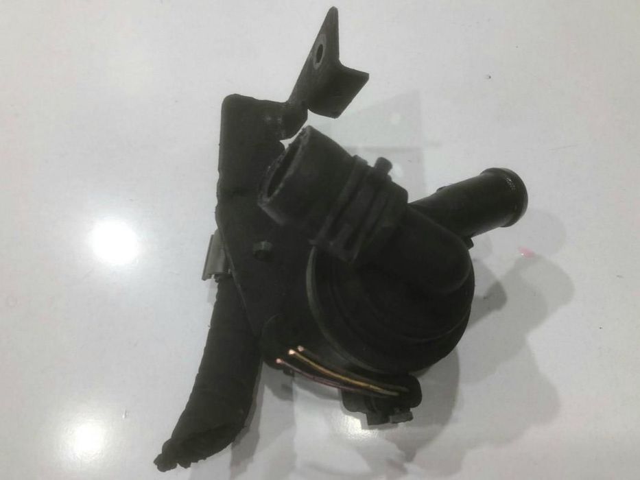 Pompa auxiliara apa 03L965561A Audi A4 B8/8K [2007 - 2011]