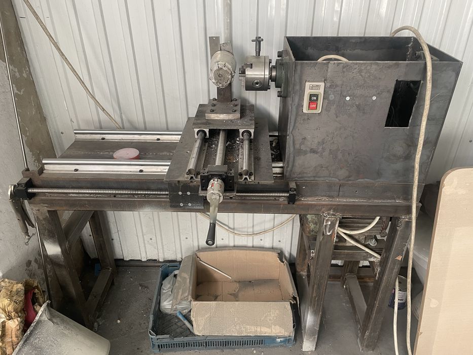 Продам самодельный токарный станок.