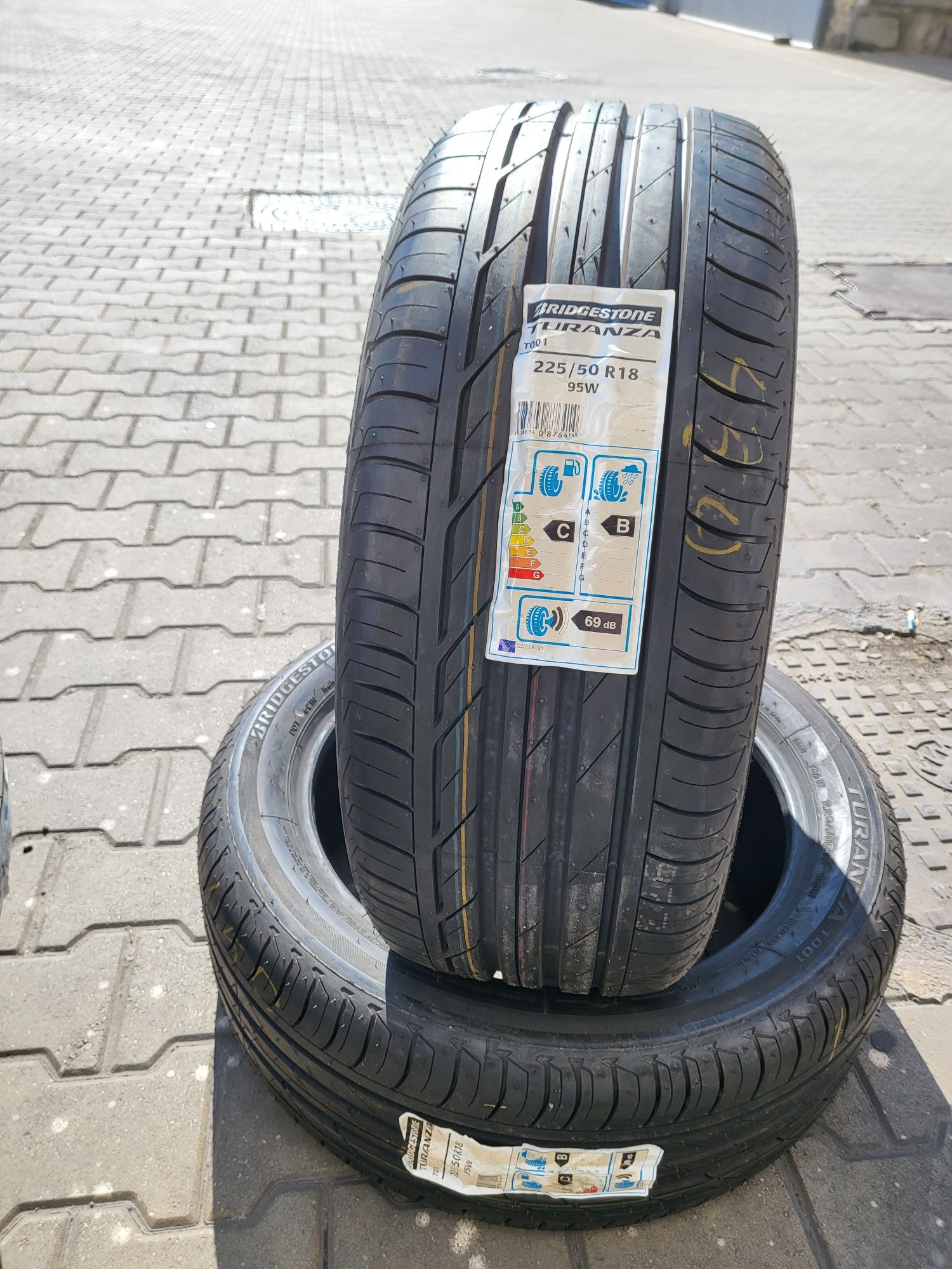 Anvelope turism vara noi Bridgestone 225 50 18