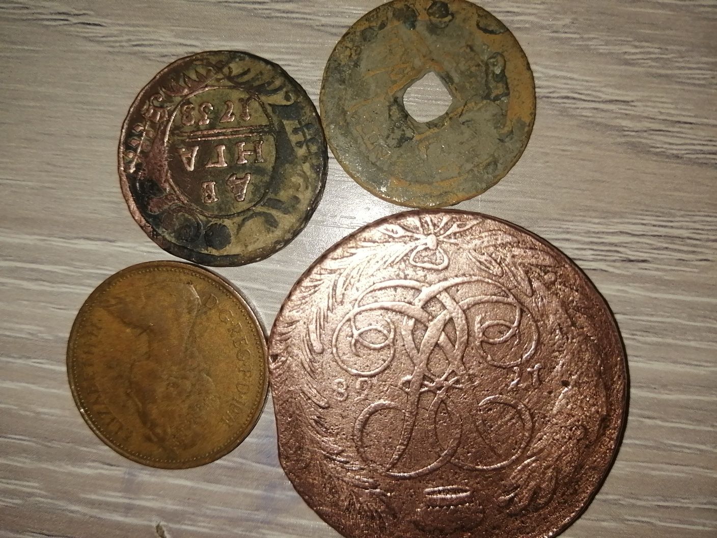 Монеты 1758год и 1738год