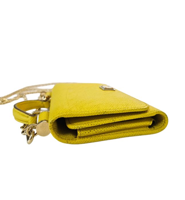 Portofel galben Dolce & Gabbana Sicily din piele, cu lanț detașabil