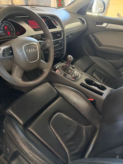 Продавам Ауди a4 b8