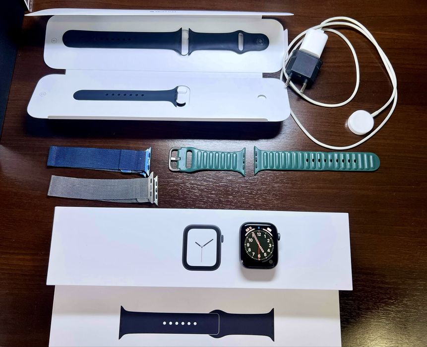 Apple watch 4 44mm, black, eSIM