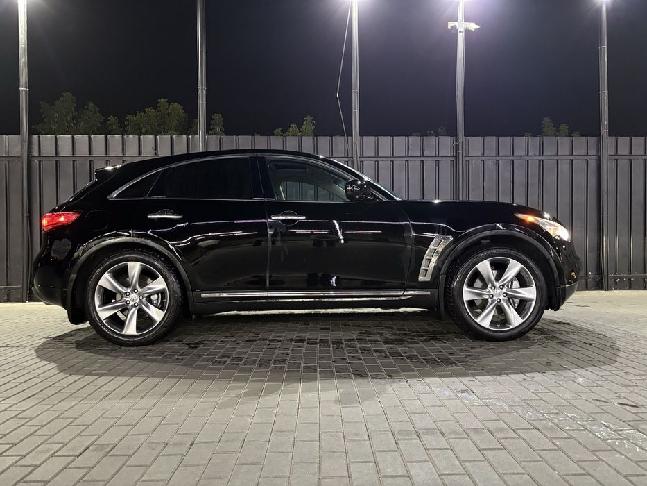Infiniti FX50S V8 - 44.000 km