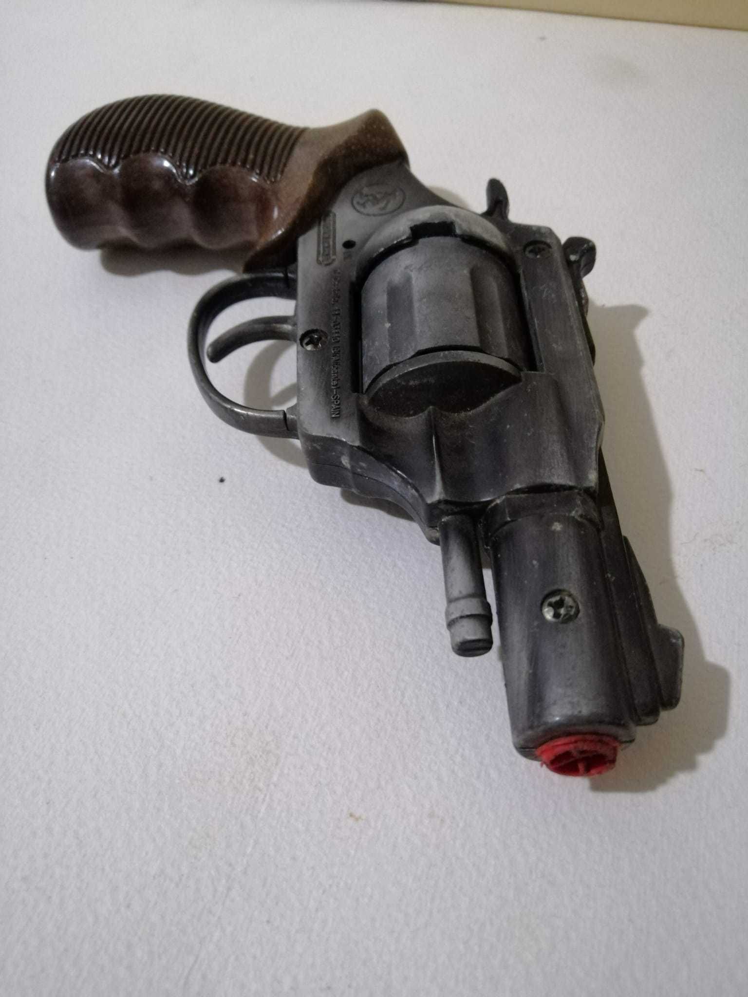 Pistol vintage cu capse Gonher