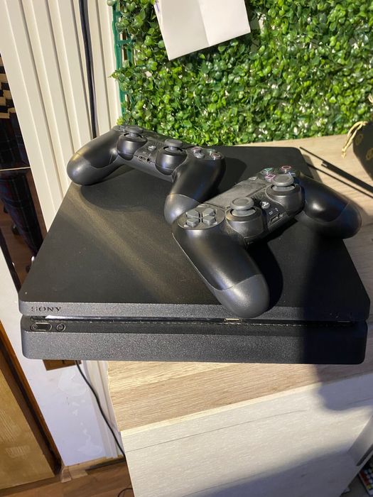 Vand PS4 Slim 500GB