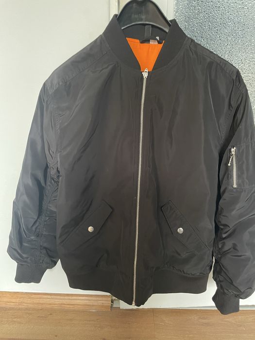 Geaca H&M,neagra,masura M-L,