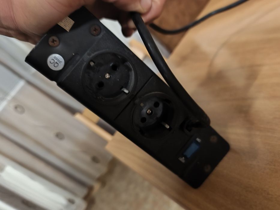 Stabilizator tensiune