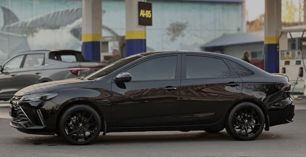 Монза Black Shark