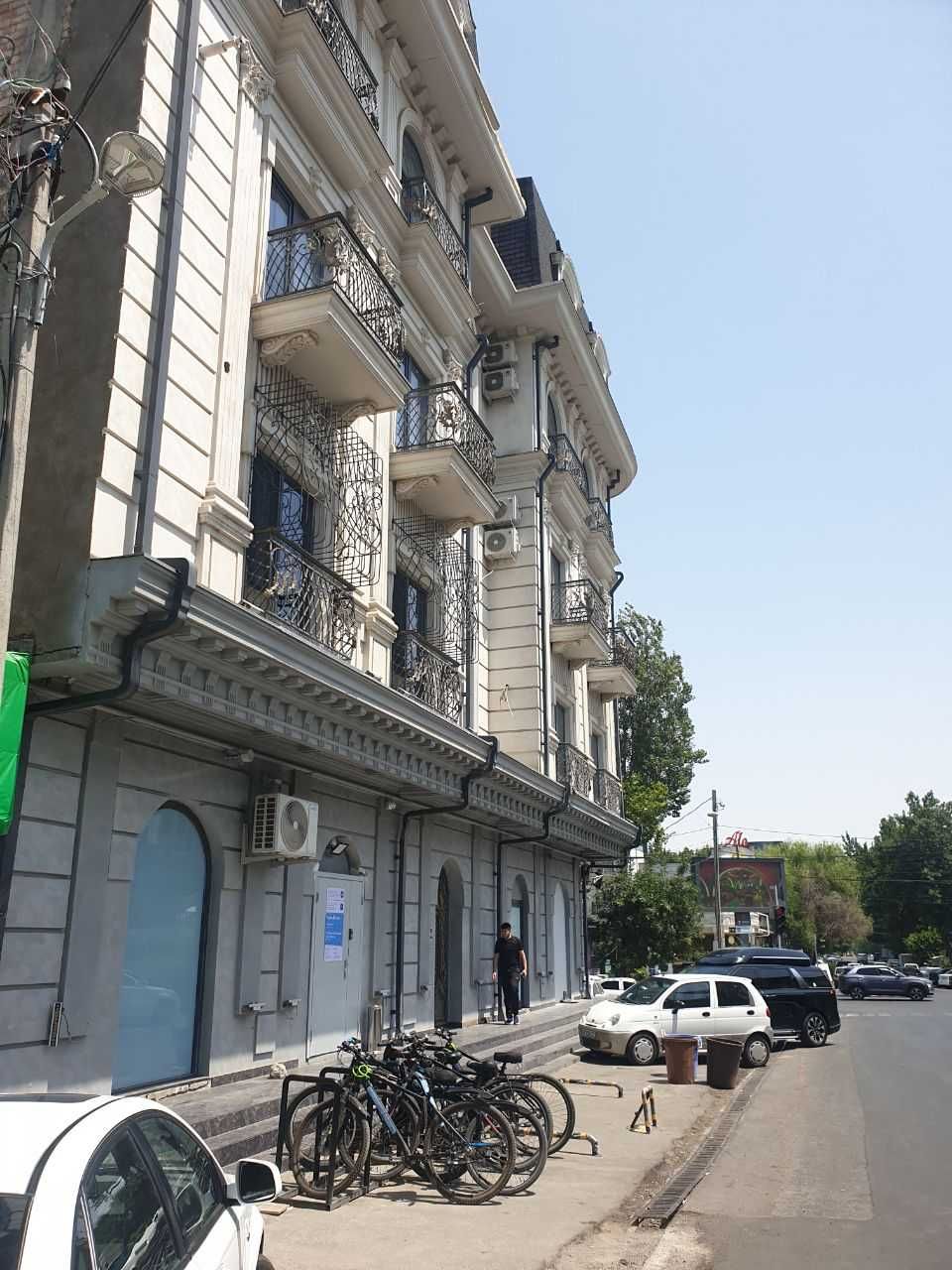Срочно продаю новостройку  в Центр Луначарском 3х комнатная (157)